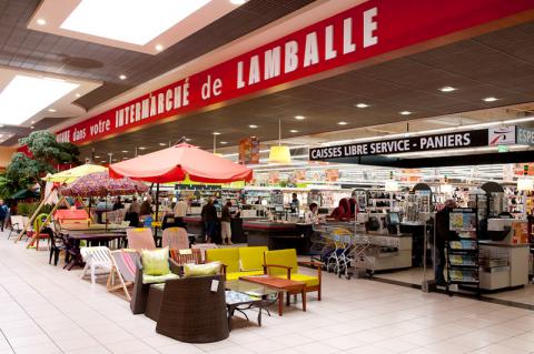 Entrée intérieur Intermarché