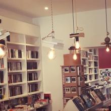 Intérieur librairie la cédille lamballe