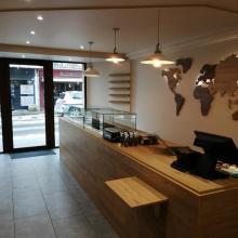 Intérieur chocolaterie au monde du chocolat rue du val 